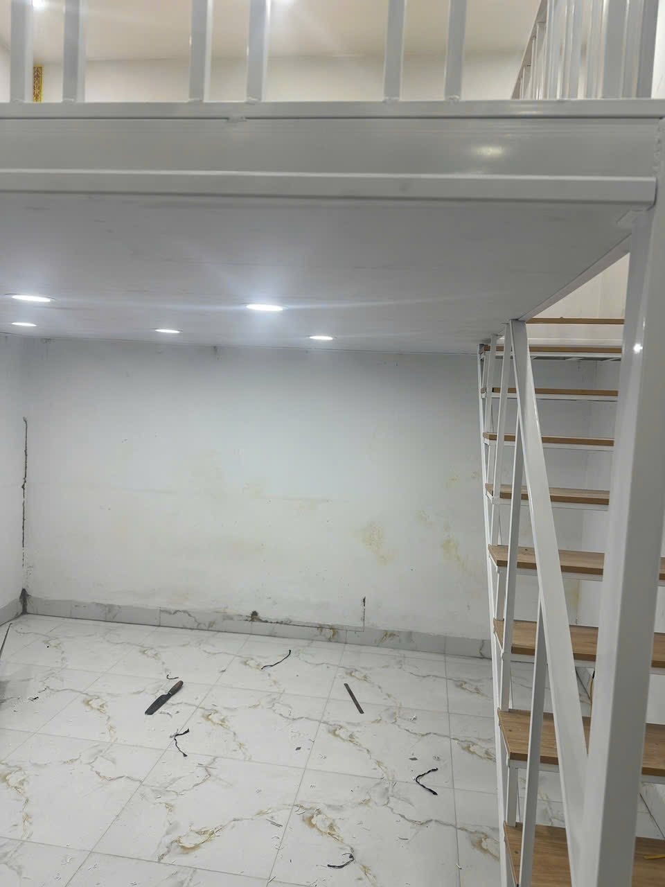 Quy trình thi công gác lửng khung sắt đúng kỹ thuật